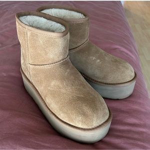 Ugh mini platform in chestnut